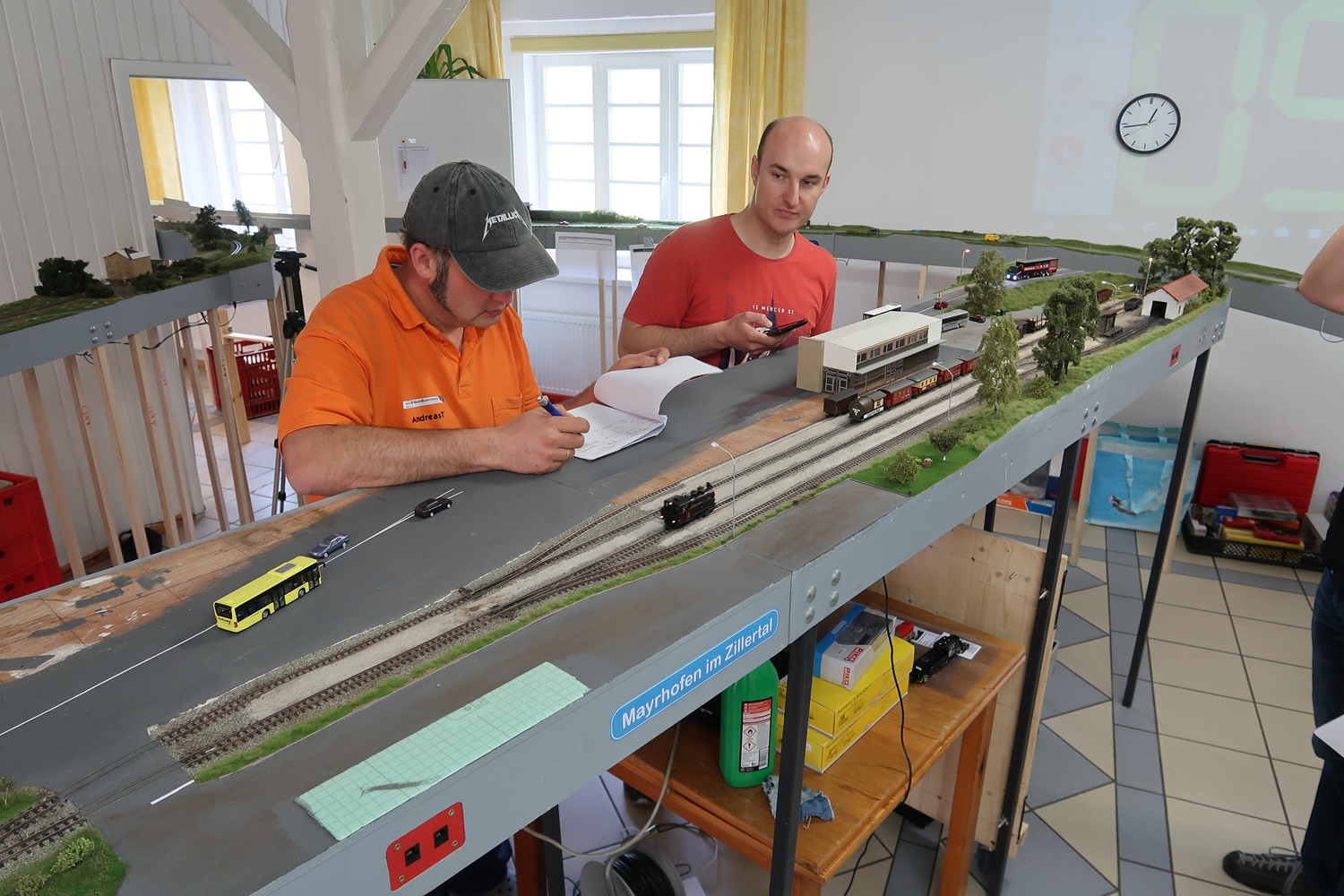 Ein Auffahrunfall oder haben sich die Autos einfach nur lieb?